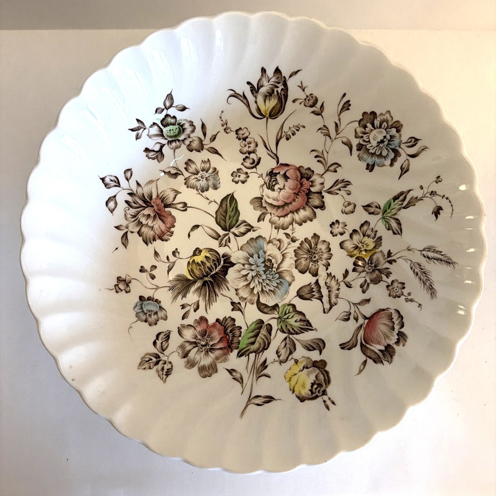 Johnson Brother Staffordshire Bouquet 8" Vegetable Bowl Made In England